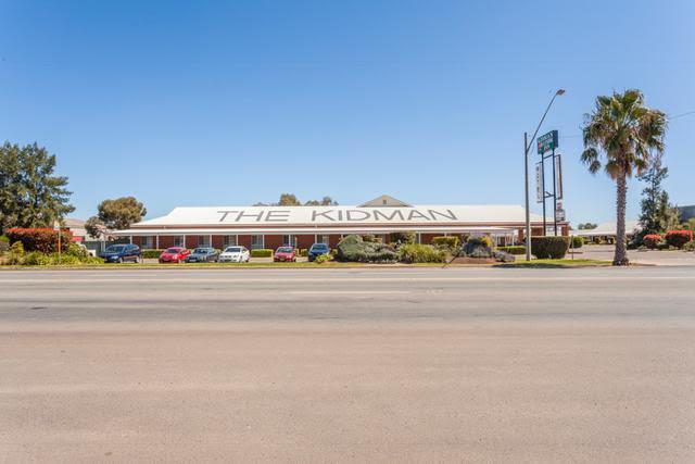 The Kidman Wayside Inn Griffith Εξωτερικό φωτογραφία