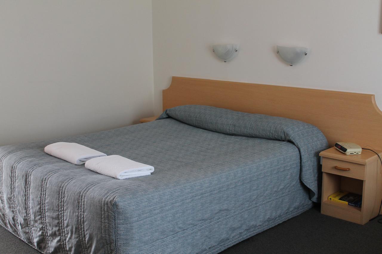 The Kidman Wayside Inn Griffith Εξωτερικό φωτογραφία