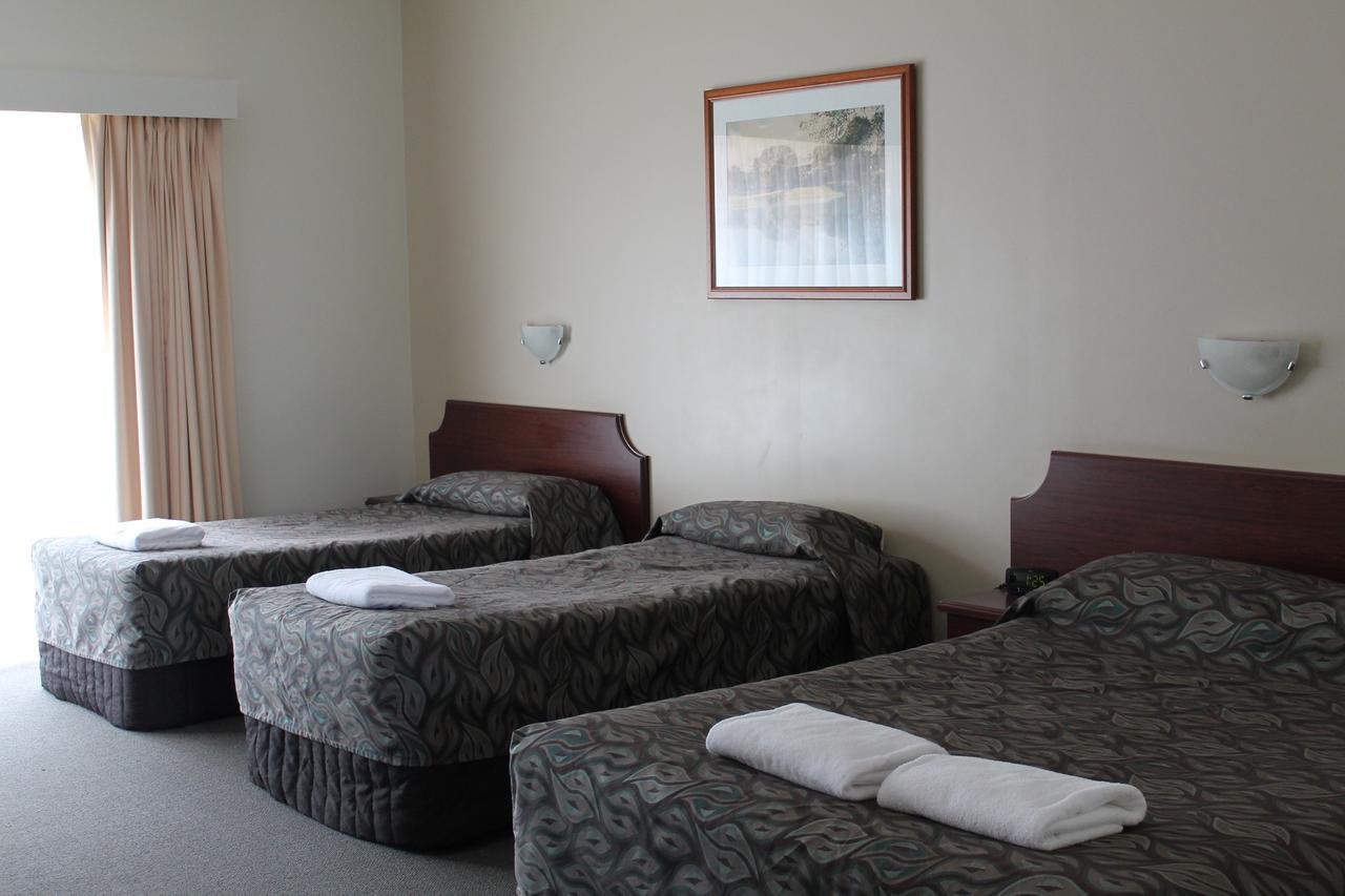 The Kidman Wayside Inn Griffith Εξωτερικό φωτογραφία