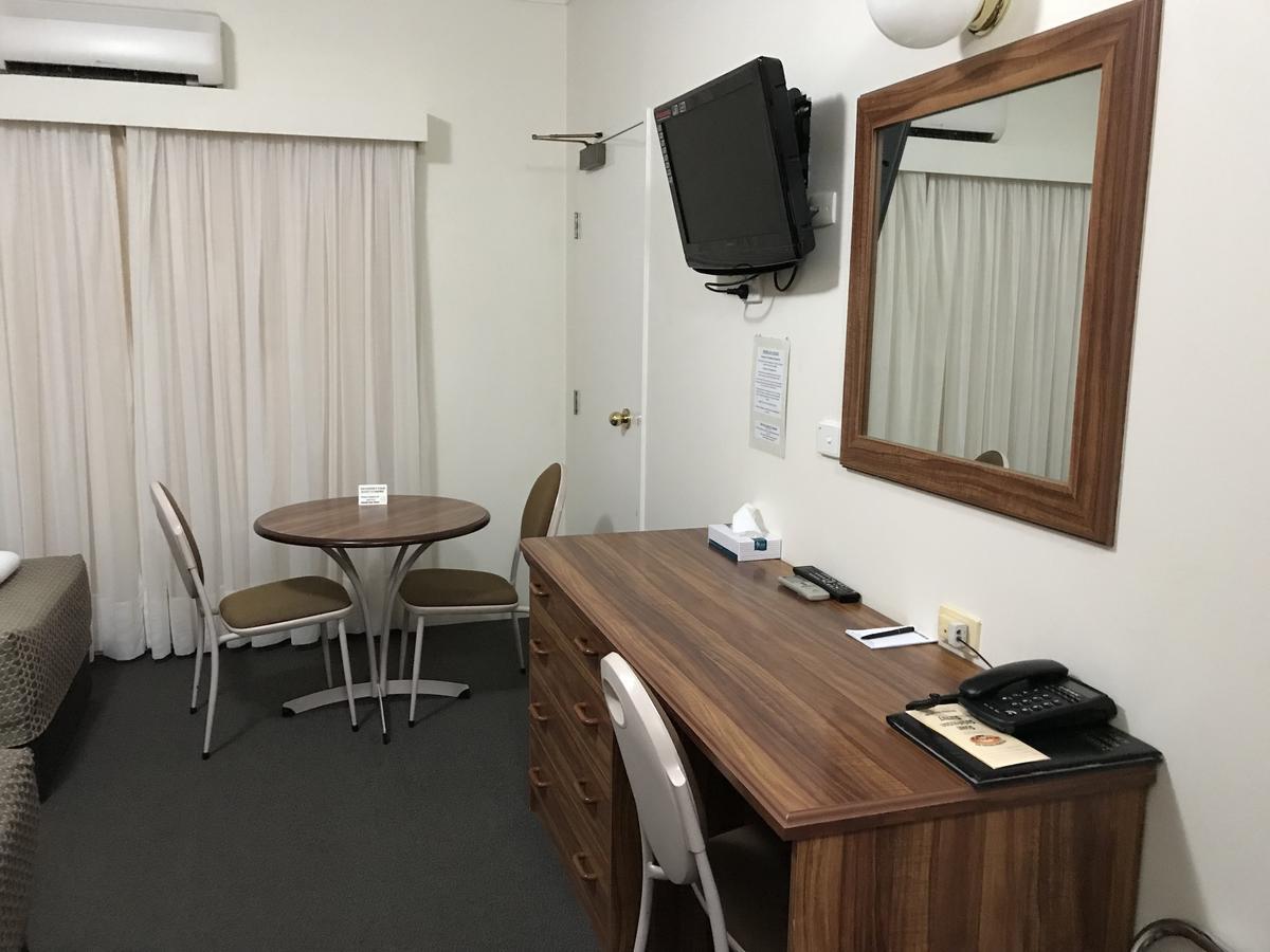 The Kidman Wayside Inn Griffith Εξωτερικό φωτογραφία